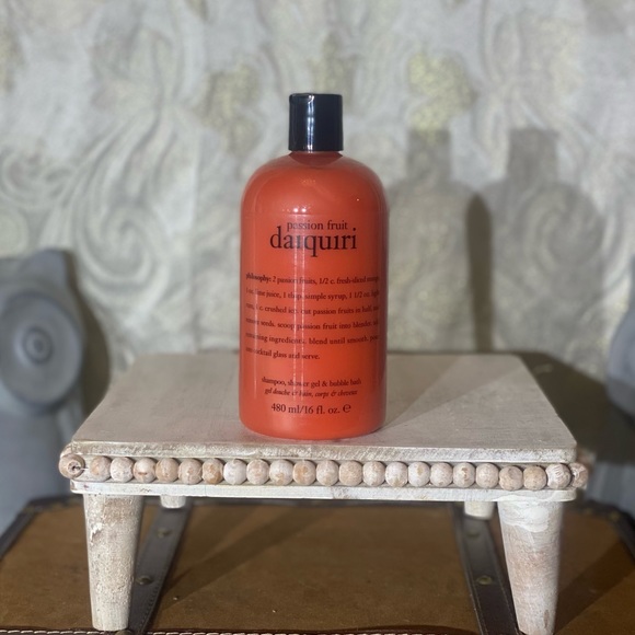 Philosophy: Shampoo, Shower Gel & Bubble Bath - Picture 2 of 4